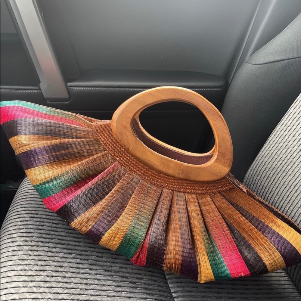 Very unique vintage straw bag